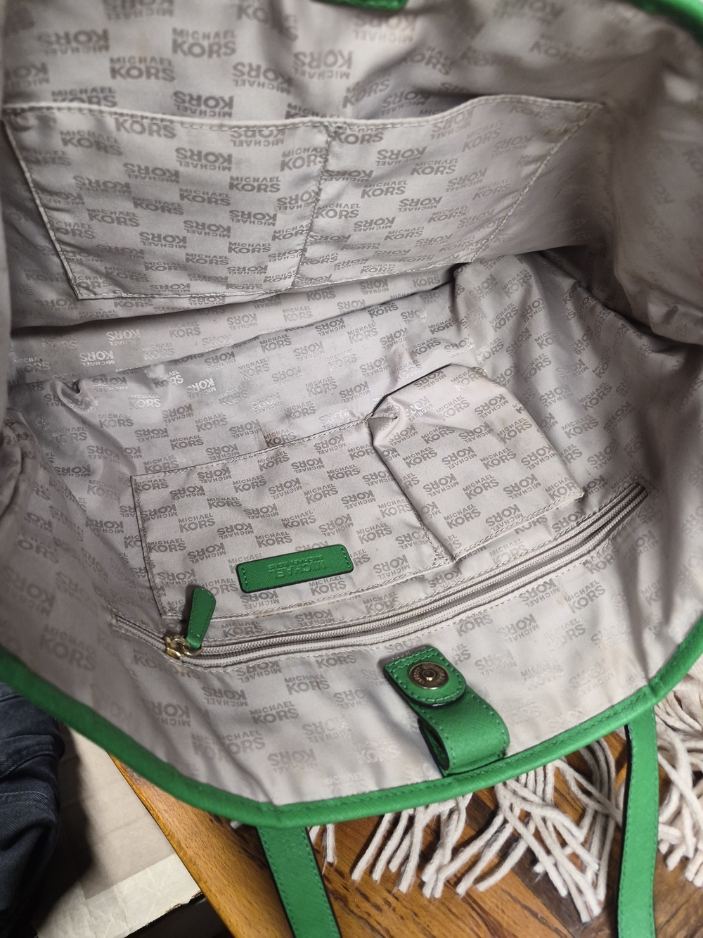 Michael Kors Green Saffiano Tote Bag - Picture 3 of 3
